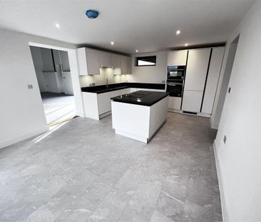 4 bedroom barn conversion to rent - Photo 6