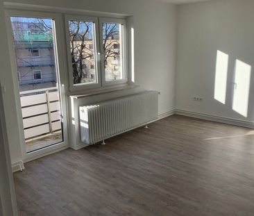 Sanierte 2 1/2 Zimmer Wohnung kurzfristig anzumieten! - Foto 3