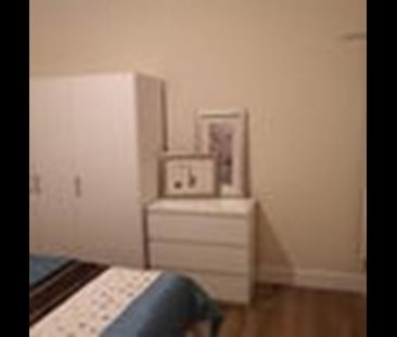 Room in a Shared House, Cambridge Road, IG3 - Photo 4