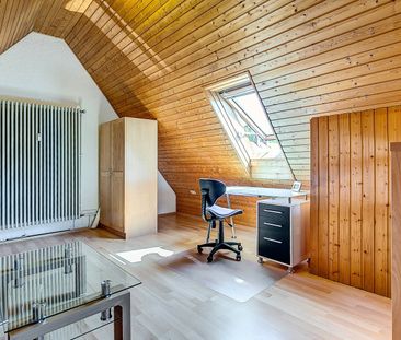 Sunny, quietly located attic apartment with internet - Foto 2