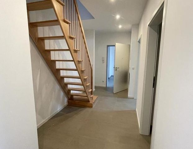 Neuwertige Maisonettewohnung mit 3 Zimmern und Balkon in zentraler Lage von Bienenbüttel - Photo 1