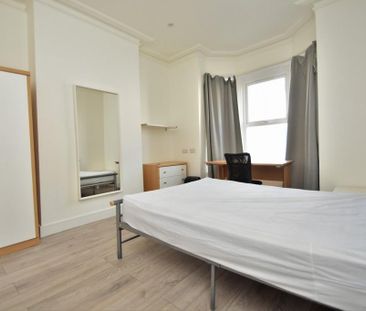 5 bedroom terraced house to rent - Photo 1