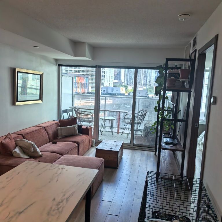 For Lease - 19 Bathurst Street Unit# 608, Toronto, Ontario - Photo 1