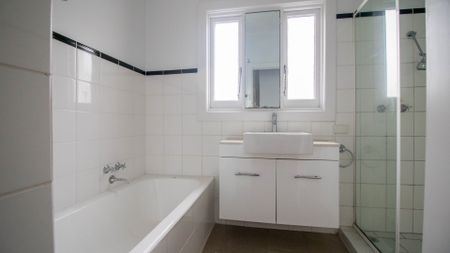 Thinking of selling? Contact our agent - Photo 4