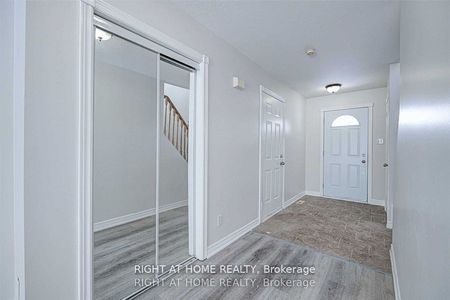 For Lease - 146 CHELTENHAM Road, Barrie, Ontario - Photo 3