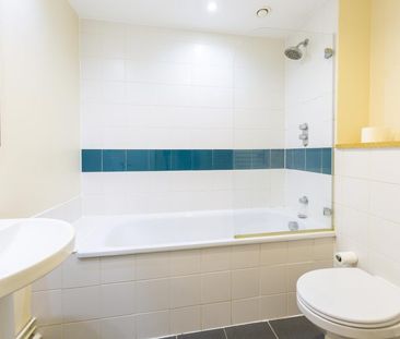 1 Bed Flat - Photo 6