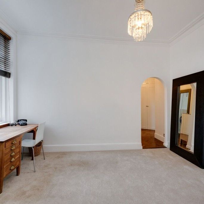 2 Bedroom Flat To Let - Photo 1