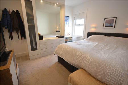 The Street, Ashtead, Surrey, KT21 2AH - Photo 2