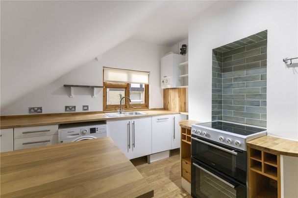 Effingham Road, Long Ditton, Surbiton, Surrey, KT6 flat to rent - Photo 1