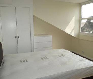 6 bedroom house to rent - Photo 3