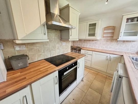 3 bedroom terraced house to rent - Photo 1