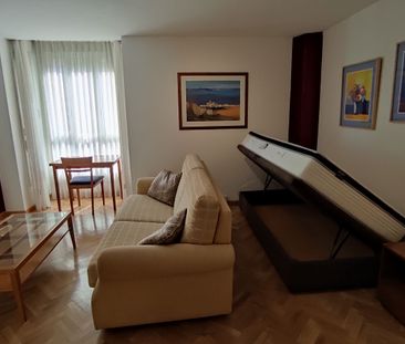 Apartamento de alquiler en Calle de la Infanta Mercedes, 111, Casti... - Photo 2