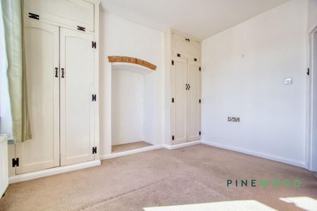 2 bedroom semi-detached bungalow to rent - Photo 2