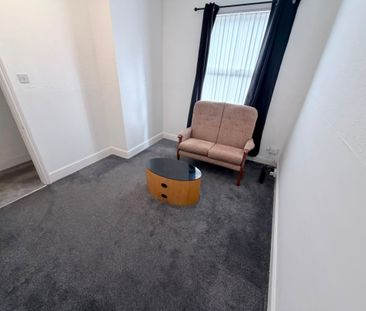 To Let: Thornaby Road, Thornaby, Stockton on Tees, TS17 6HG. - Photo 4
