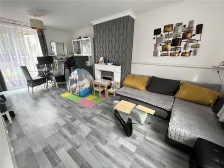 3 bedroom terraced house to rent - Photo 2