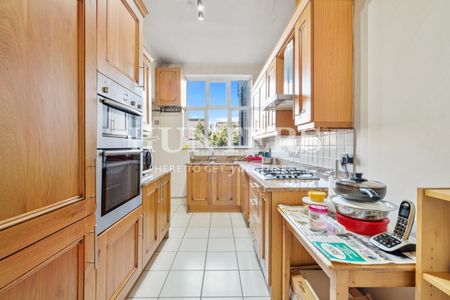 3 bedroom Flat To Let - Photo 4