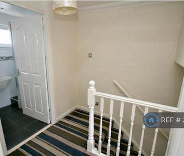 2 bedroom terraced house to rent - Photo 2