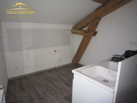 T2 bis POUILLY-SOUS-CHARLIEU - Photo 5