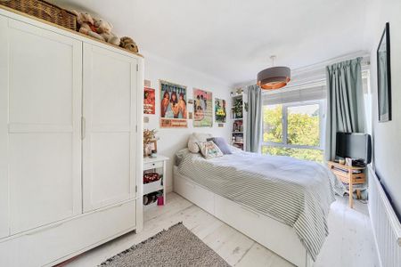 4 bedroom detached house to rent - Photo 4