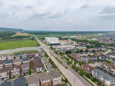 For Lease - 3970 Thomas Alton Boulevard, Burlington, Ontario - Photo 3