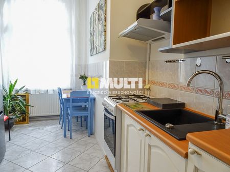 Centrum 4 pokoje 118 m2, umeblowane, 3800+1000 - Photo 5