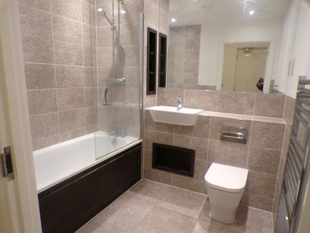 2 bedroom apartment to rent - Photo 5