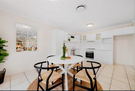 2 bed 2 bath - Photo 4