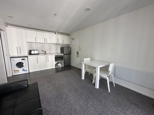 CBD Apartment - Photo 1