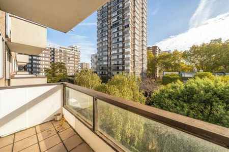 The Quadrangle, London, W2 - Photo 4