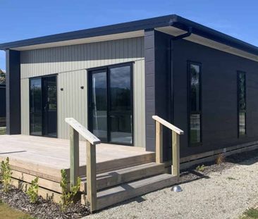 WESTPORT - 3 BEDROOM WITH APPLIANCES - Photo 2