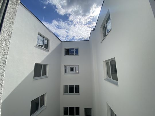 ERSTBEZUG Top Wohnung U3 2 Zimmer + Loggia - 1 bedroom apartment + loggia U3 = DAS LAURENZ= - Photo 1