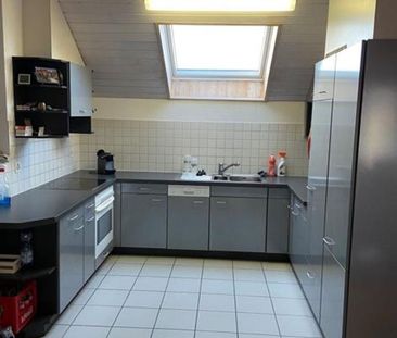 Beautiful 2.5-room penthouse apartment in a quiet location in Widnau - Photo 5