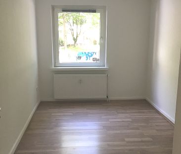 Erdgeschosswohnung mit 3 Zimmern, bezugsfertig - Foto 2