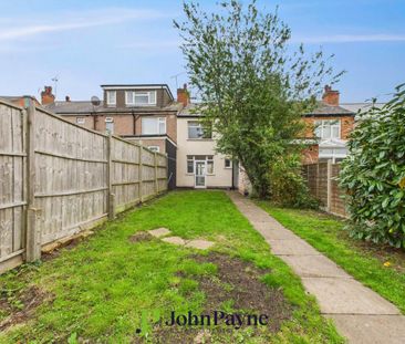 3 bedroom terraced house to rent - Photo 4