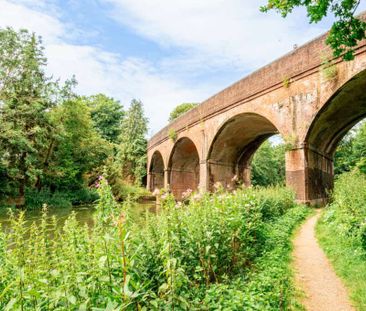 The Oakgate, KT22 7RZ, Surrey - Photo 1