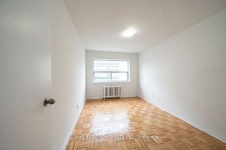 For Lease - 2049 Prospect Street Unit# 53, Burlington, Ontario - Photo 2