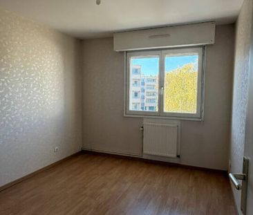 MONTIGNY LES METZ - F3 - BALCON - CUISINE EQUIPEE - GARAGE - Photo 1