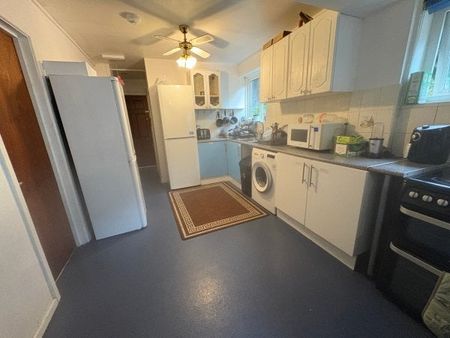 Birdham Road, Brighton 1 bedroom house share to rent - Photo 3