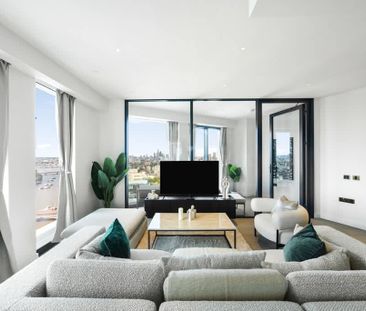 River Park Tower Nine Elms Lane SW8 - Photo 5