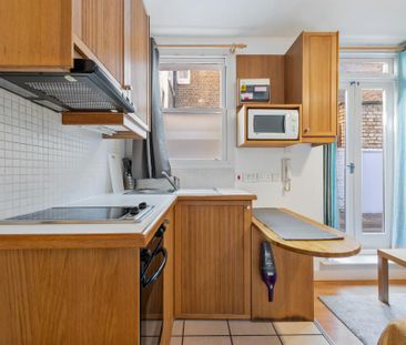 BILLS INCLUDED - Studio apartment with private patio garden to rent... - Photo 5