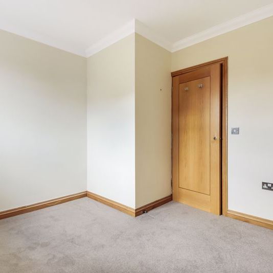 Sun House, 10 Farncombe Street, Farncombe, Surrey, GU7 - Photo 1