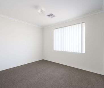 MODERN COASTAL LIVING - Photo 2