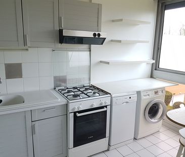 Location Appartement 2 pièces 49m² BOIS GUILLAUME 76230 - Photo 2