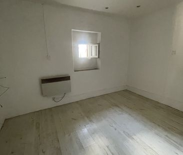 Location Appartement 1 pièce 35m² NANS LES PINS 83860 - Photo 3