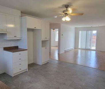 Beau 4 ½ rénové Saint-Jean-sur-Richelieu – location maintenant - Photo 1