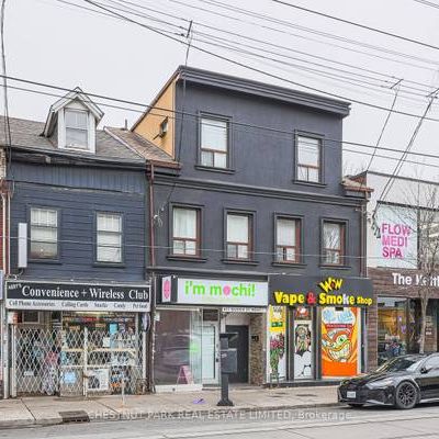 Modern spacious feel very spacious heart of queen st west! - Photo 3