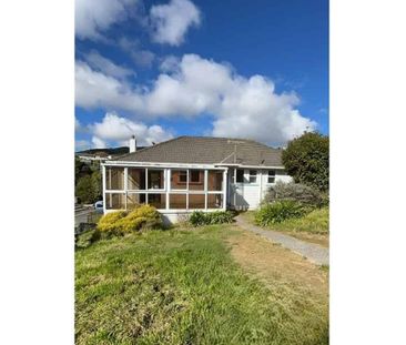 Three bedroom Tawa house - Photo 4