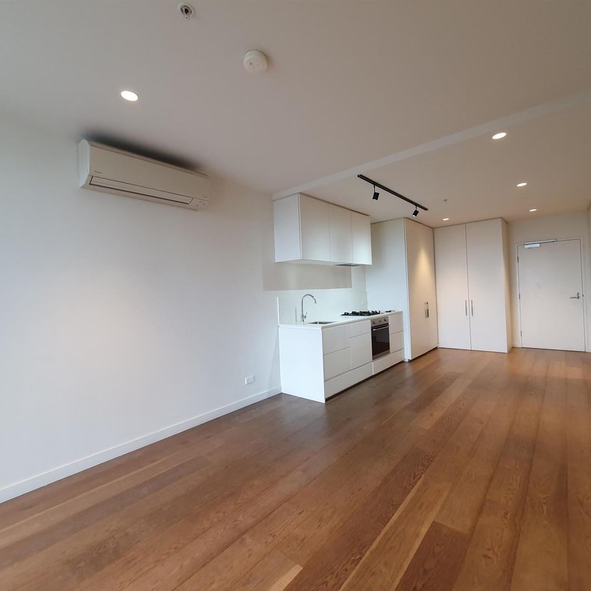 1704/65 Dudley Street, West Melbourne VIC 3003 - Apartment For Rent | Domain - Photo 1
