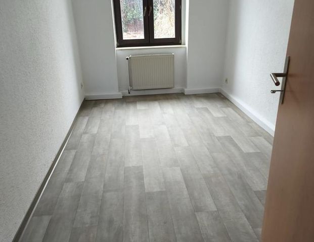 ! Weißenfels - schöne - 2 - Raum - Wohnung ! AB SOFORT ! L6 - Photo 1