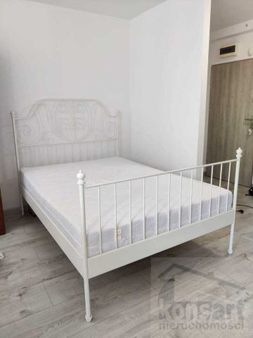 Umeblowana kawalerka z balkonem na wynajem - Zdjęcie 5